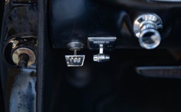 Ford-Mustang-289-V8-Convertible-1966-2-Door-Convertible-38