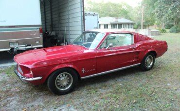 Ford-Mustang-390-s-code-1967-Red-White-5