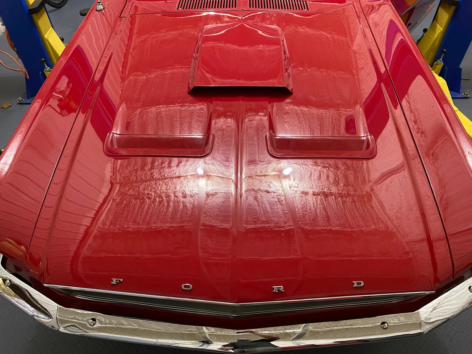 Ford-Mustang-390-s-code-1967-Red-White-6