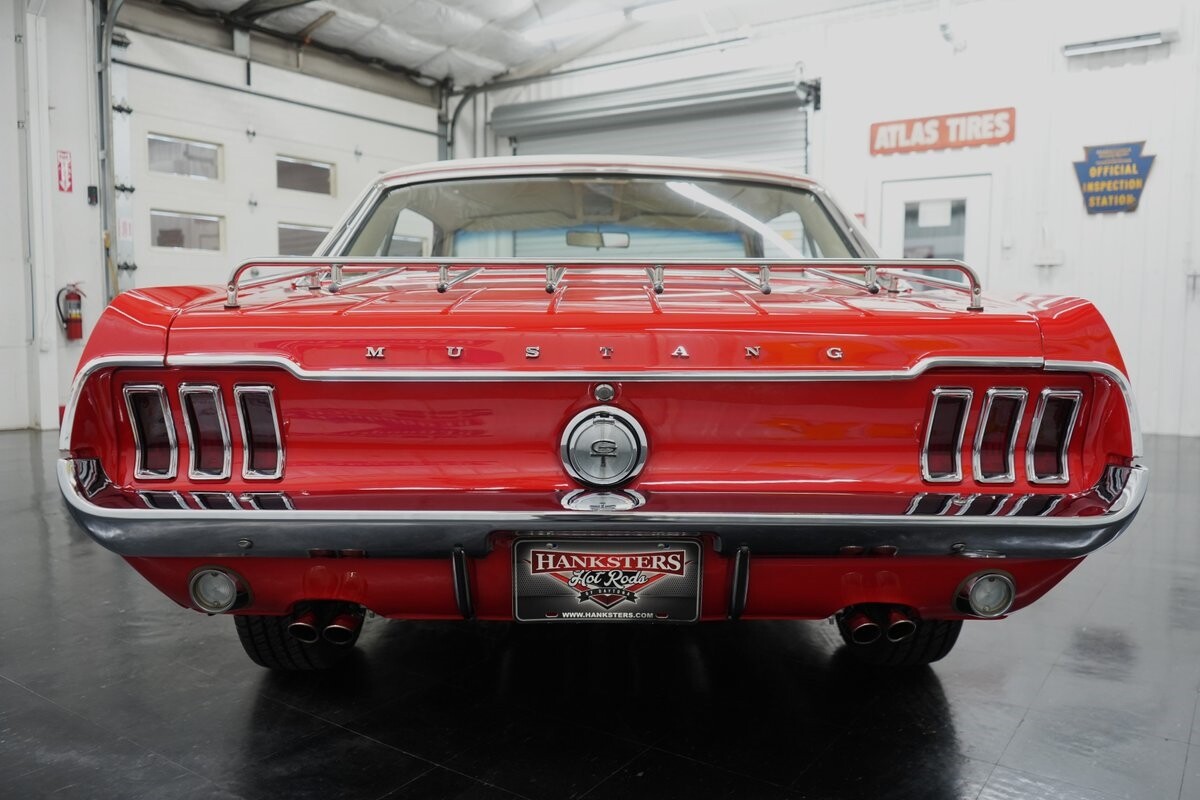 Ford-Mustang-GT-Style-1967-Coupe-10