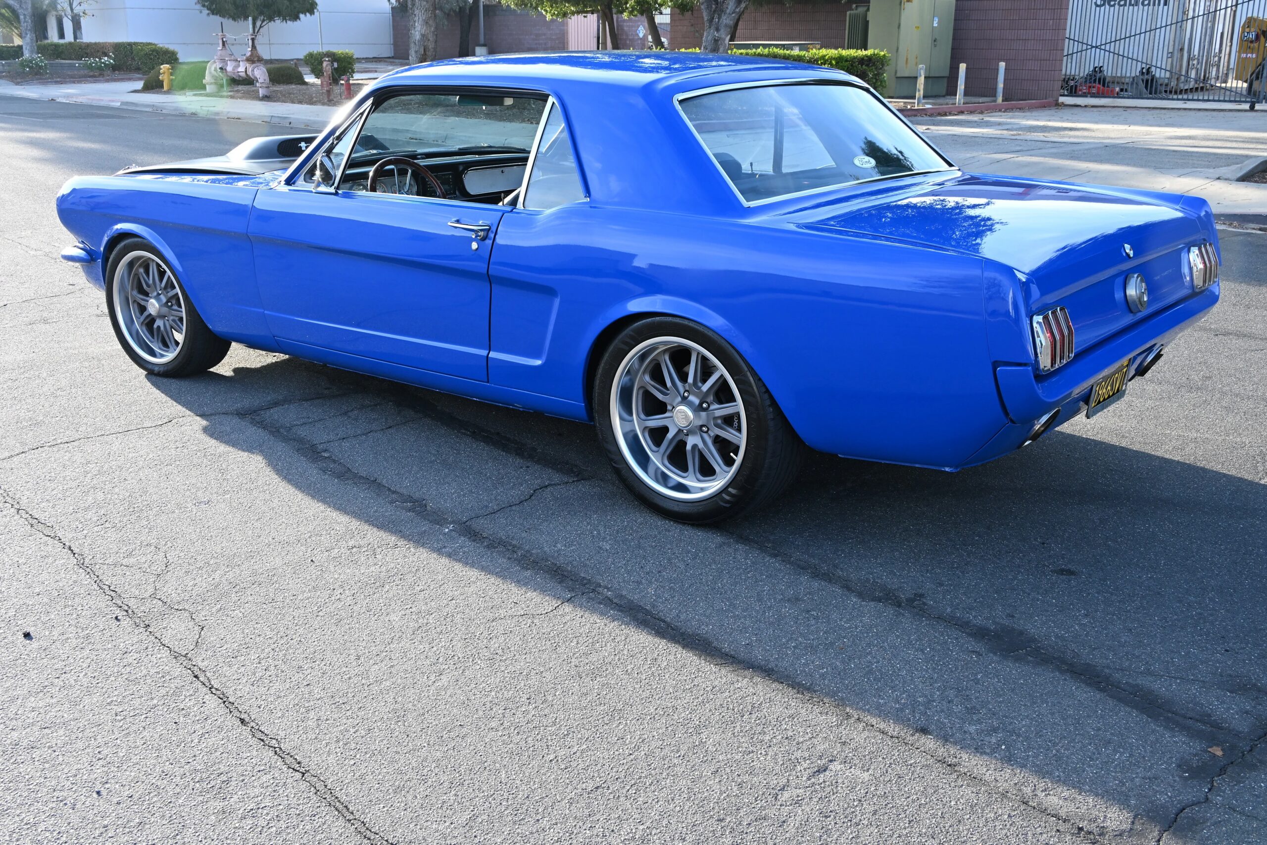 Ford-Mustang-cobra-coupe-1966-Blue-Black-26