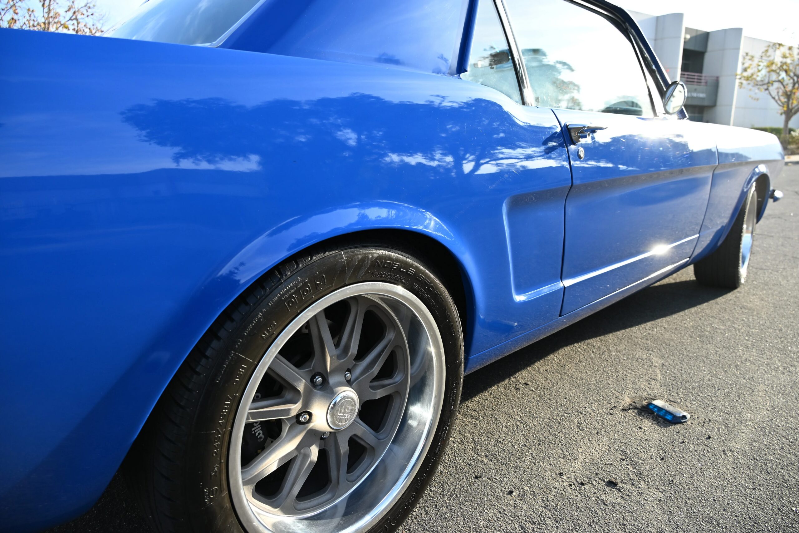 Ford-Mustang-cobra-coupe-1966-Blue-Black-28