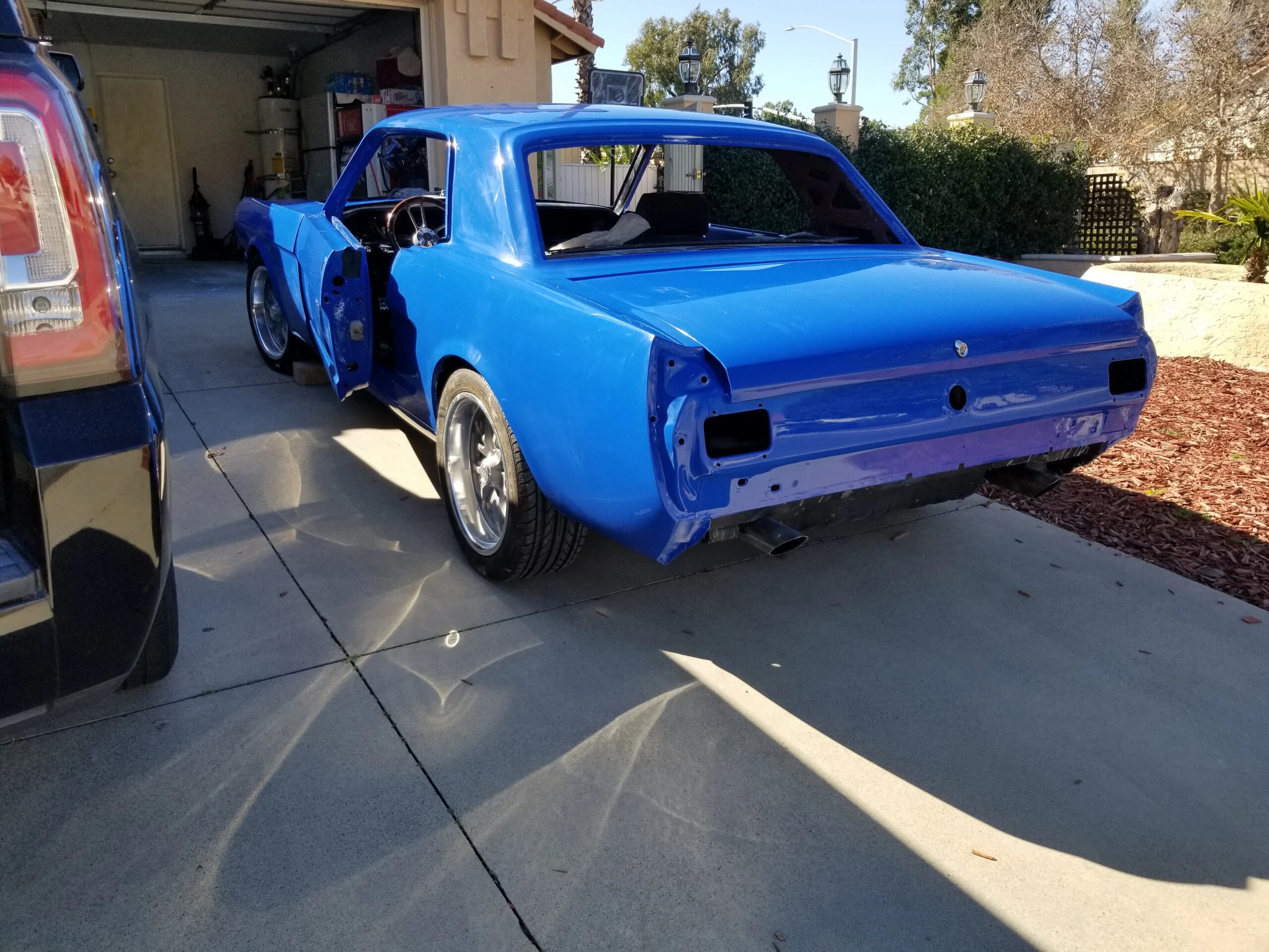 Ford-Mustang-cobra-coupe-1966-Blue-Black-38