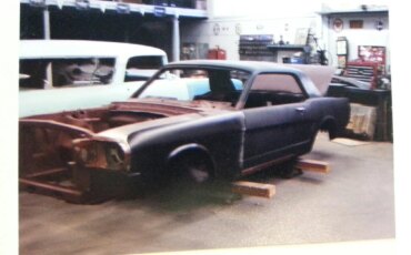 Ford-Mustang-cobra-coupe-1966-Blue-Black-54