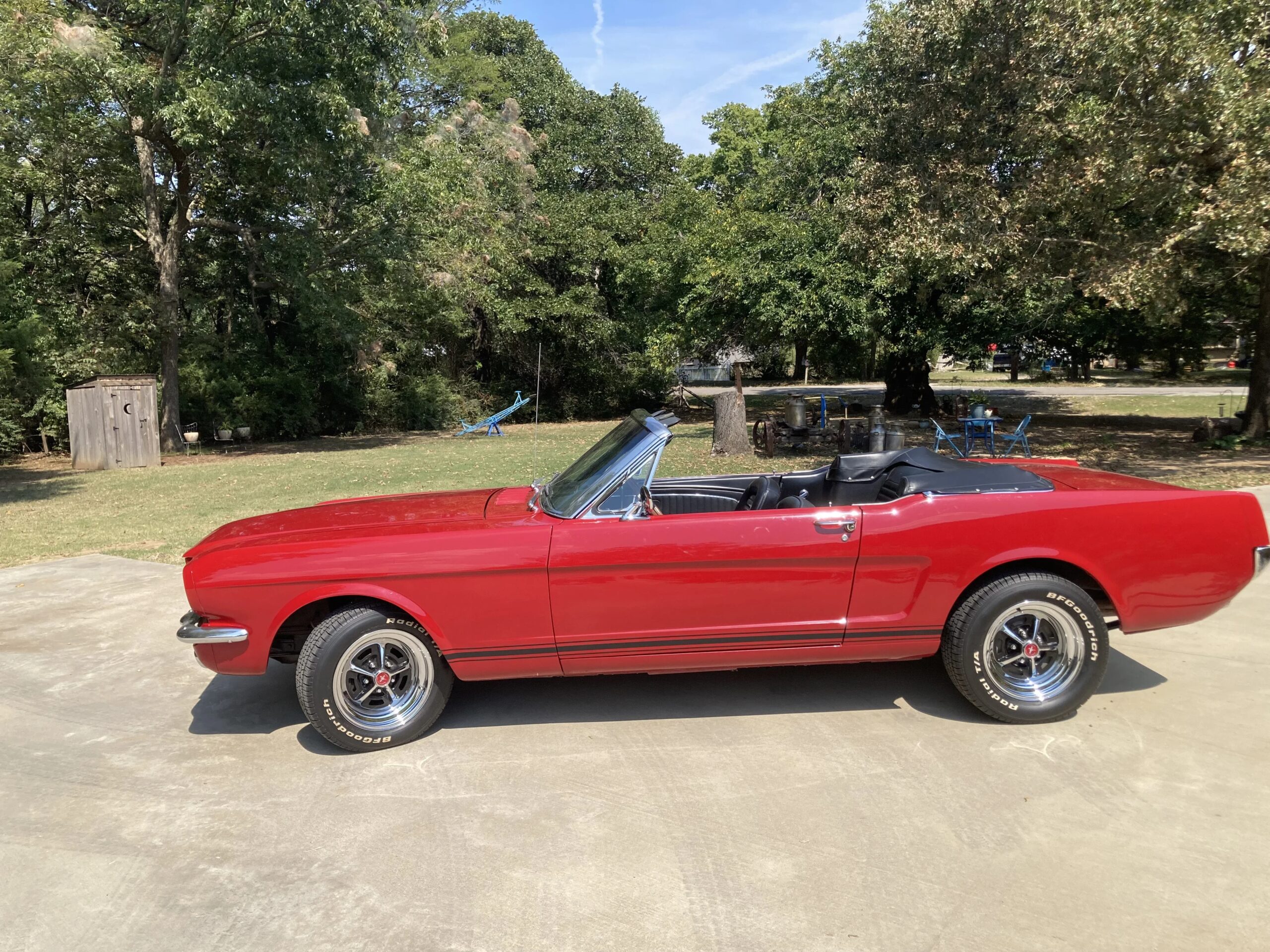 Ford-Mustang-convertible-1965-Red-Black-5