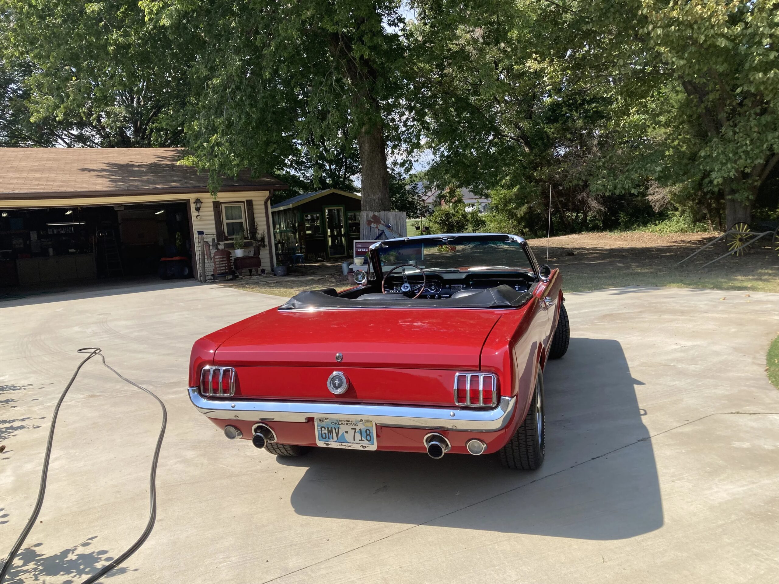 Ford-Mustang-convertible-1965-Red-Black-6