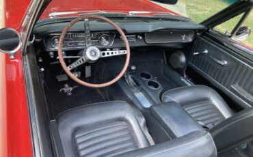 Ford-Mustang-convertible-1965-Red-Black