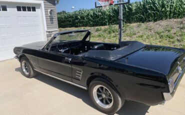 Ford-Mustang-convertible-1966-Black-Black-3