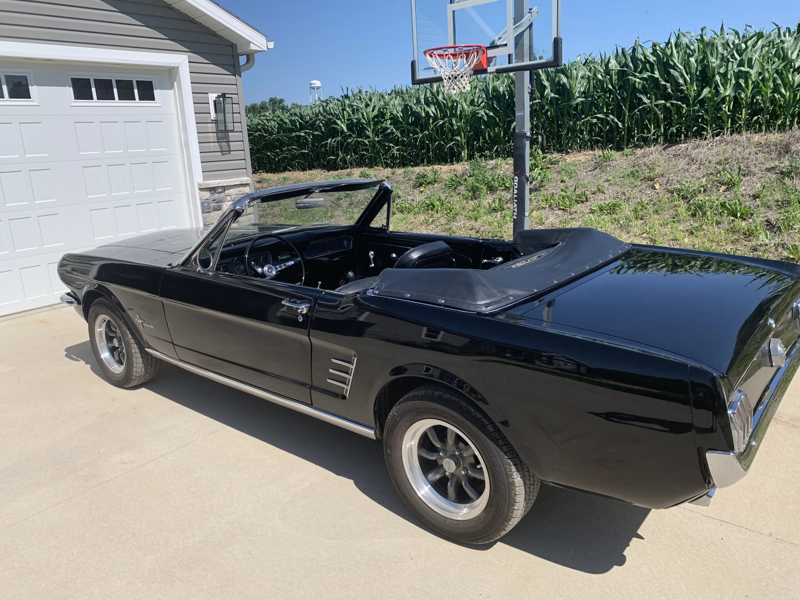 Ford-Mustang-convertible-1966-Black-Black-3