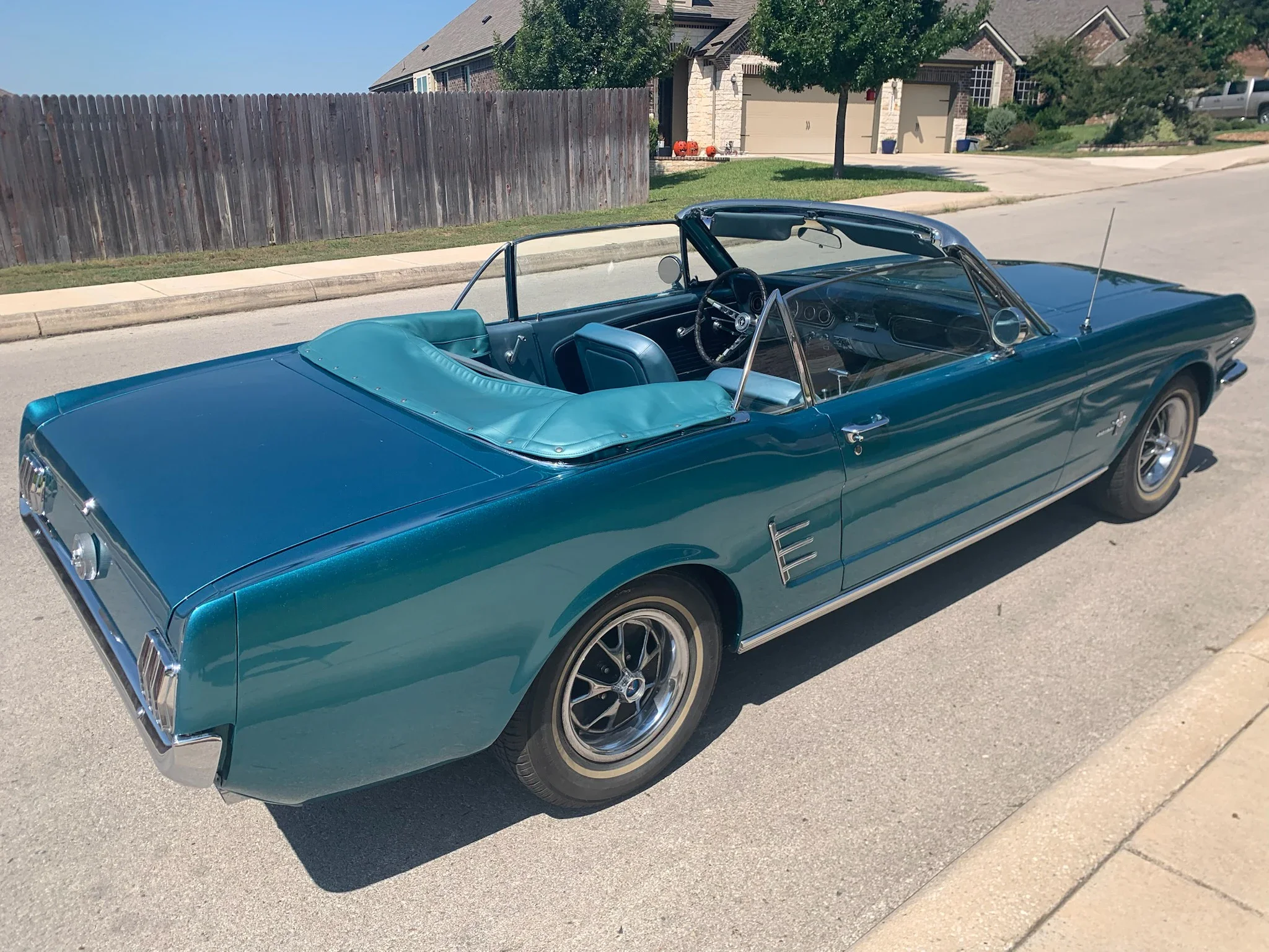 Ford-Mustang-convertible-1966-Blue-Blue-5