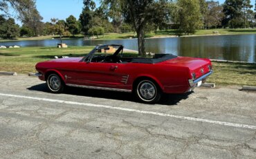 Ford-Mustang-convertible-1966-Red-Black-10