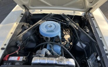 Ford-Mustang-convertible-1966-White-Turquoise-2