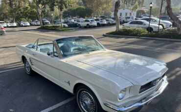Ford-Mustang-convertible-1966-White-Turquoise-6