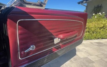 Ford-Mustang-convertible-1968-Black-Red-11