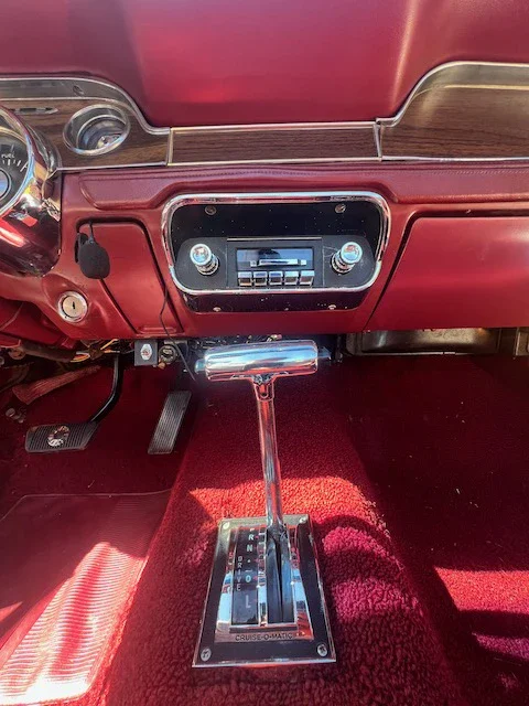 Ford-Mustang-convertible-1968-Black-Red-13