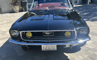 Ford-Mustang-convertible-1968-Black-Red-5
