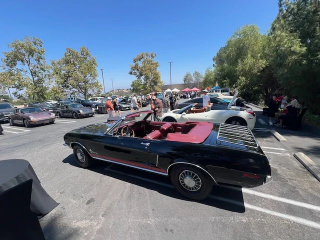 Ford-Mustang-convertible-1968-Black-Red-7