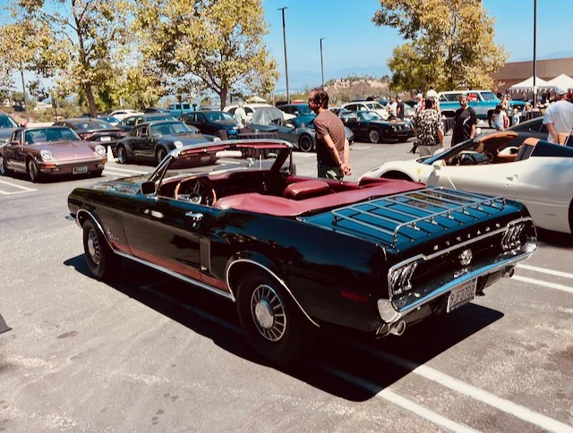 Ford-Mustang-convertible-1968-Black-Red-8