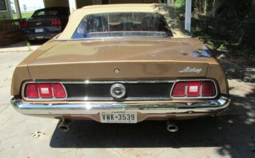 Ford-Mustang-convertible-1972-Gold-Tan-1