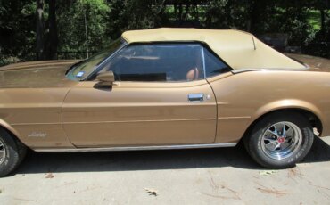 Ford-Mustang-convertible-1972-Gold-Tan