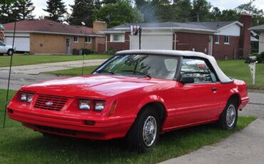 Ford-Mustang-convertible-1983-Red-Red-1