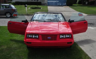 Ford-Mustang-convertible-1983-Red-Red-12
