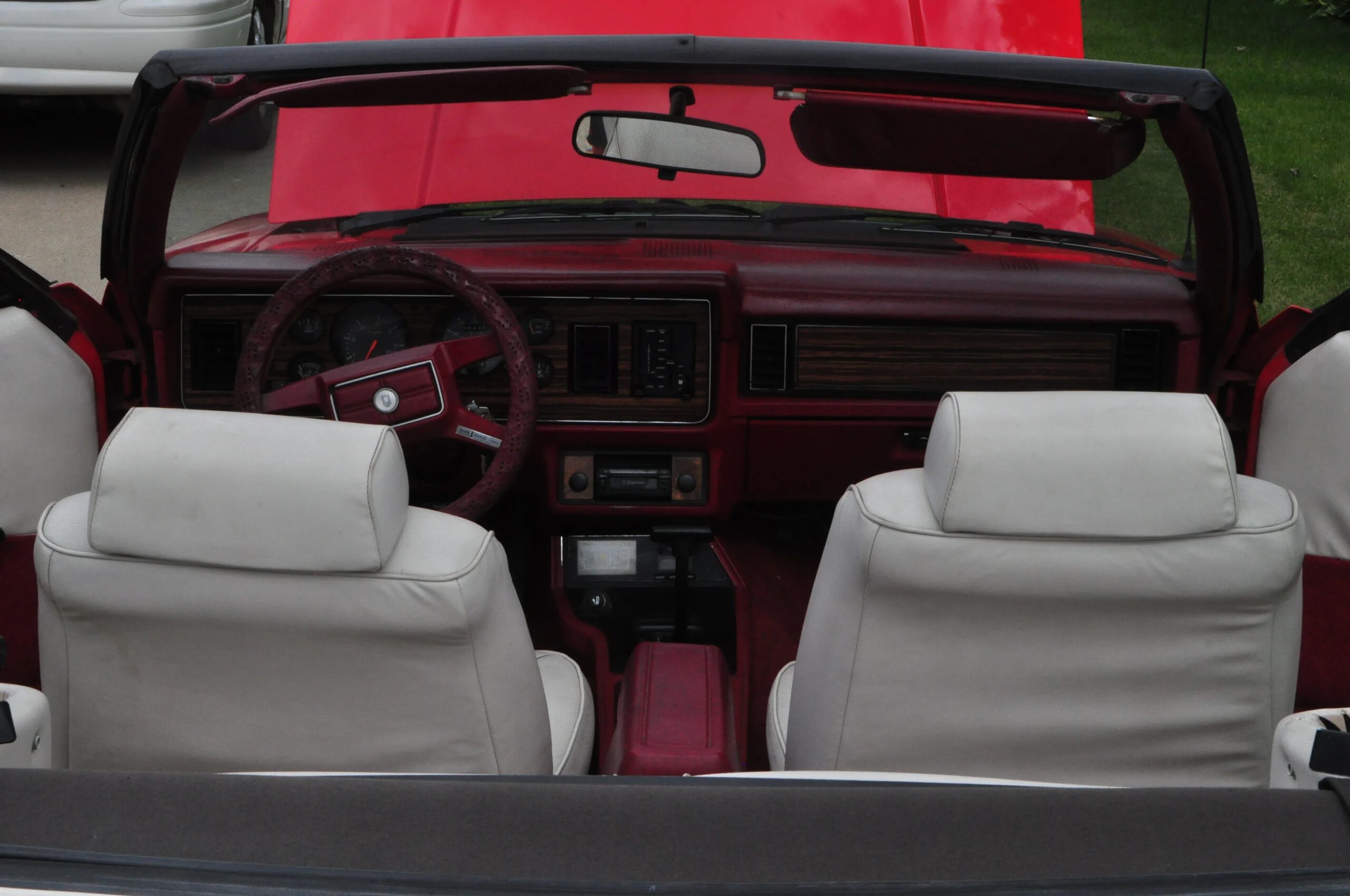 Ford-Mustang-convertible-1983-Red-Red-15