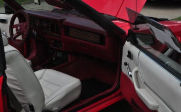 Ford-Mustang-convertible-1983-Red-Red-16