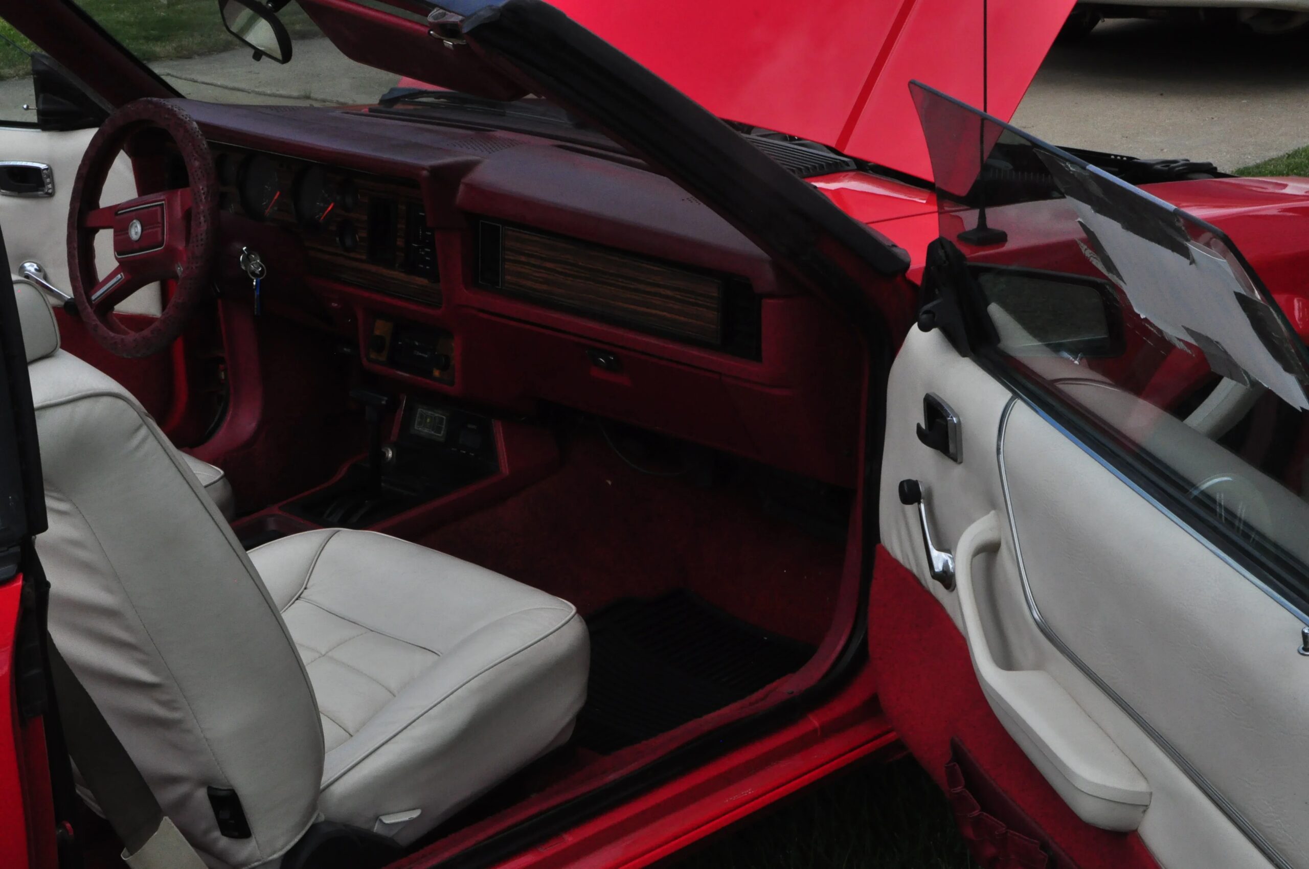 Ford-Mustang-convertible-1983-Red-Red-16