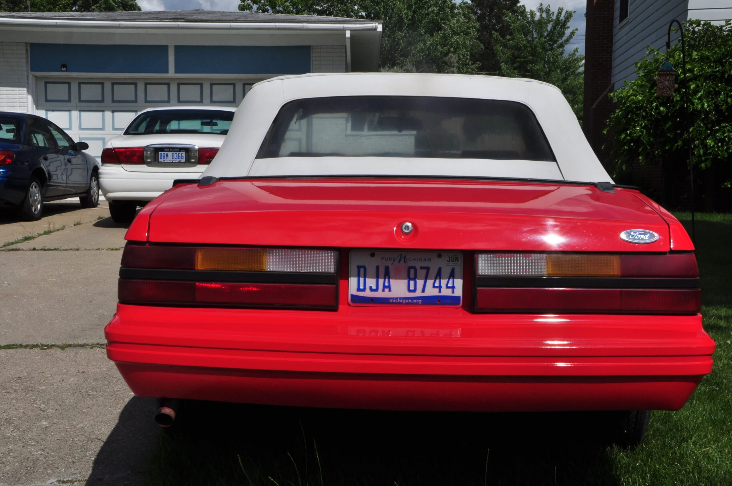 Ford-Mustang-convertible-1983-Red-Red-4