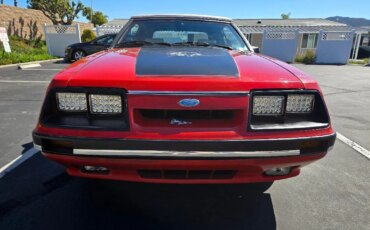 Ford-Mustang-convertible-1985-Red-White-13