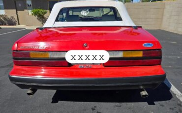 Ford-Mustang-convertible-1985-Red-White-14