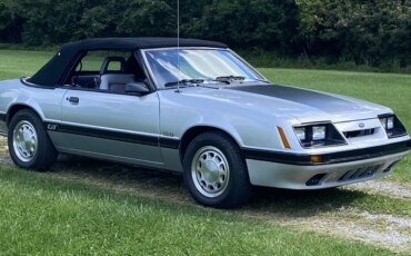 Ford-Mustang-convertible-1985-Silver-Gray-14