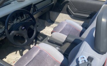 Ford-Mustang-convertible-1985-Silver-Gray