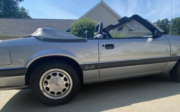 Ford-Mustang-convertible-1985-Silver-Gray-7