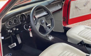 Ford-Mustang-coupe-1965-Red-Black-2