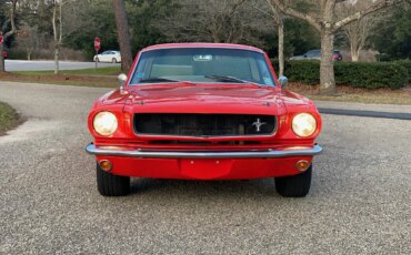 Ford-Mustang-coupe-1965-Red-Black-4