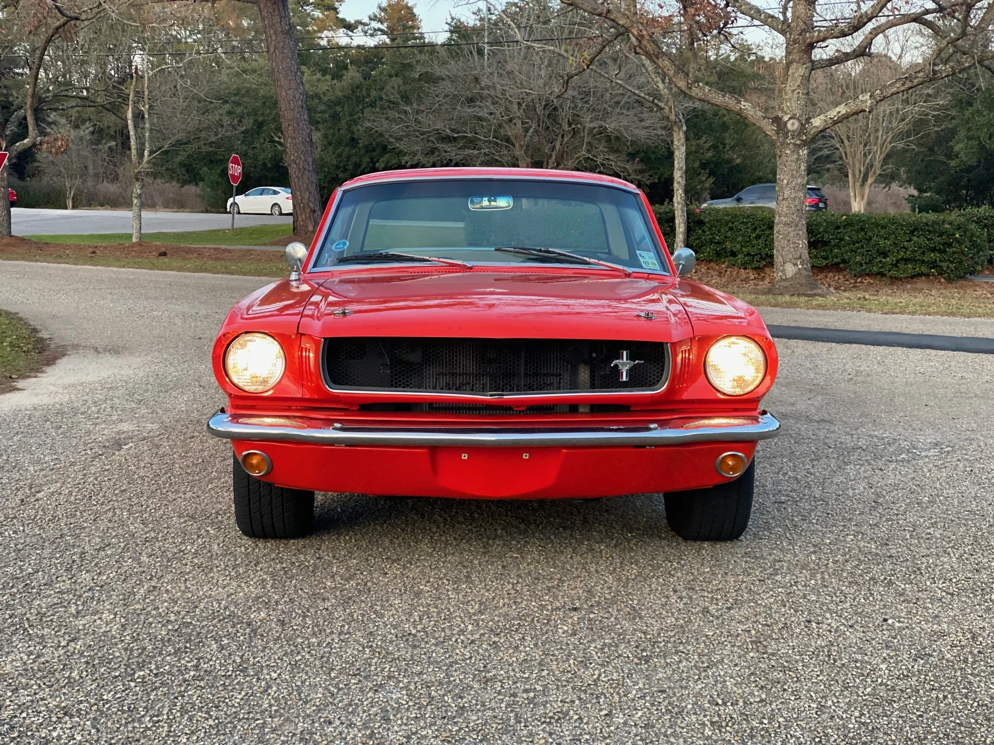 Ford-Mustang-coupe-1965-Red-Black-4