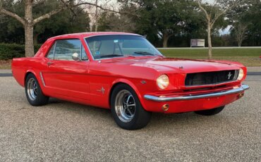 Ford-Mustang-coupe-1965-Red-Black-5