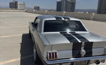 Ford-Mustang-coupe-1965-Silver-Black-13