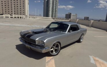 Ford-Mustang-coupe-1965-Silver-Black-7