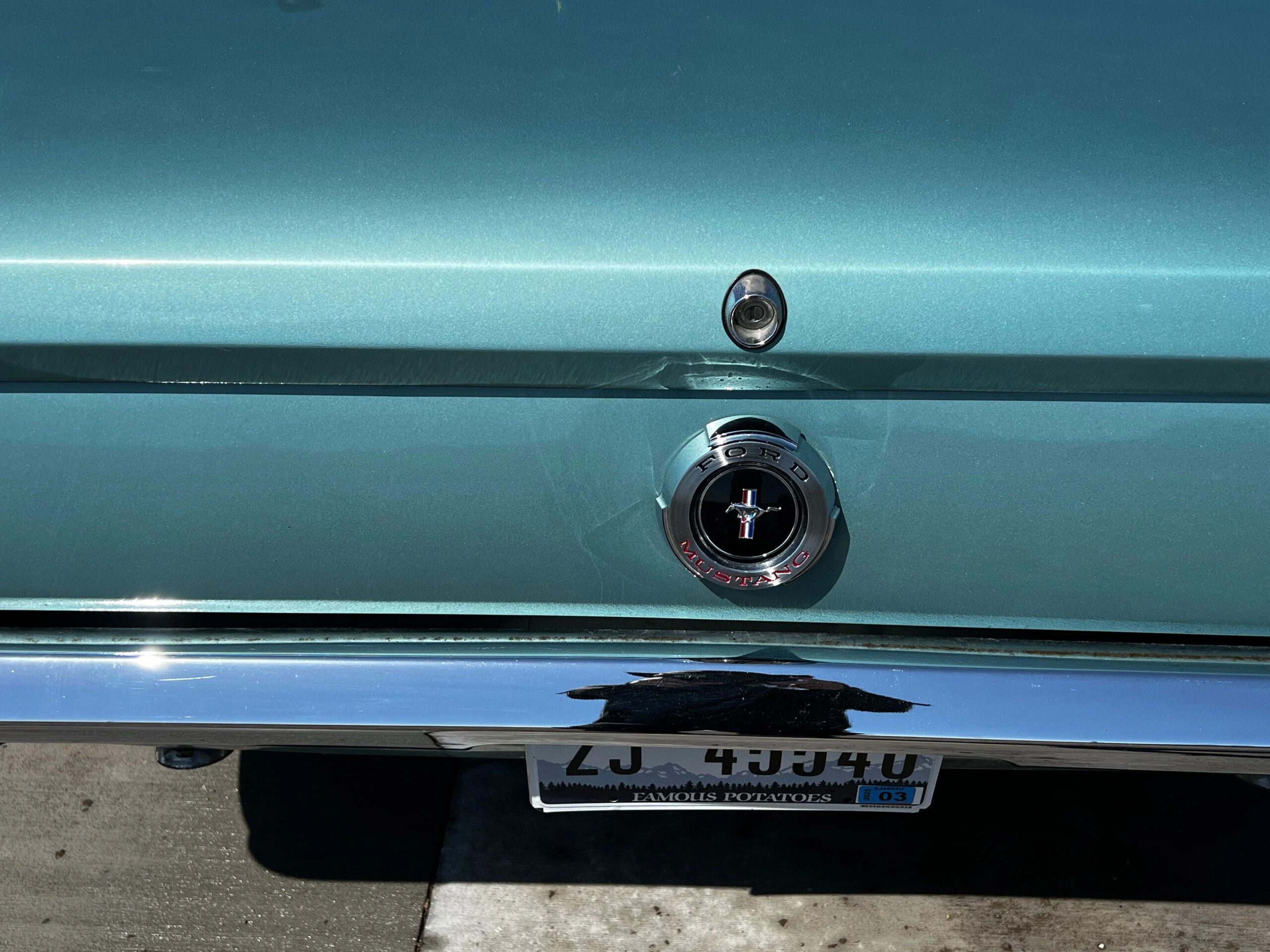 Ford-Mustang-coupe-1965-Turquoise-White-19