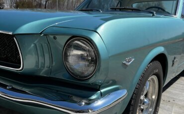 Ford-Mustang-coupe-1965-Turquoise-White-22