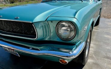 Ford-Mustang-coupe-1965-Turquoise-White-24