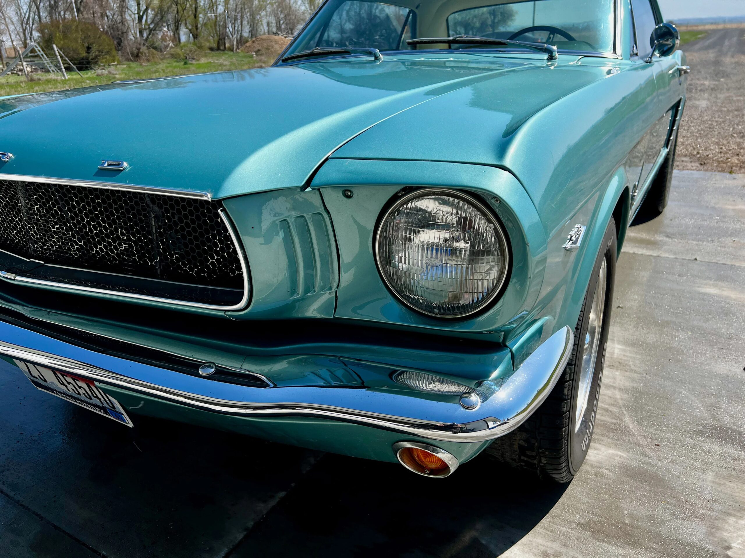Ford-Mustang-coupe-1965-Turquoise-White-24