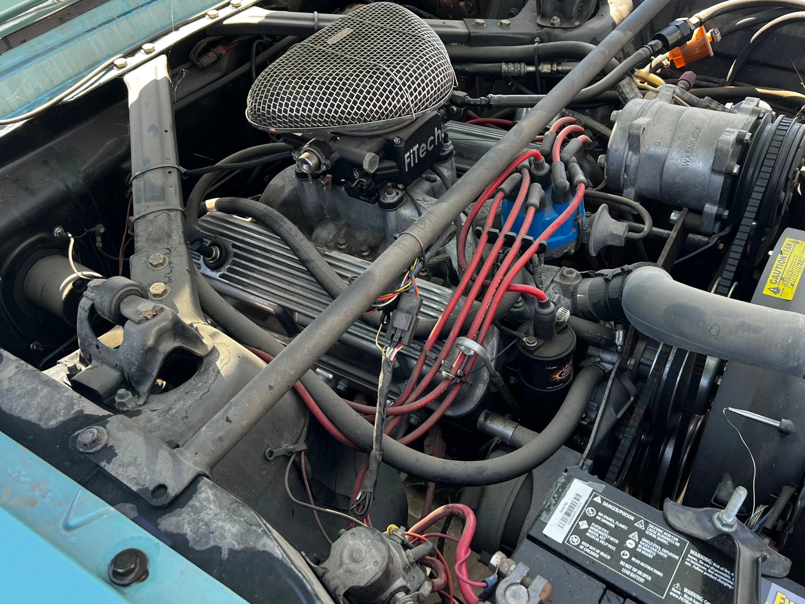 Ford-Mustang-coupe-1965-Turquoise-White-27