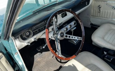 Ford-Mustang-coupe-1965-Turquoise-White-5