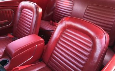 Ford-Mustang-coupe-1965-White-Red-3
