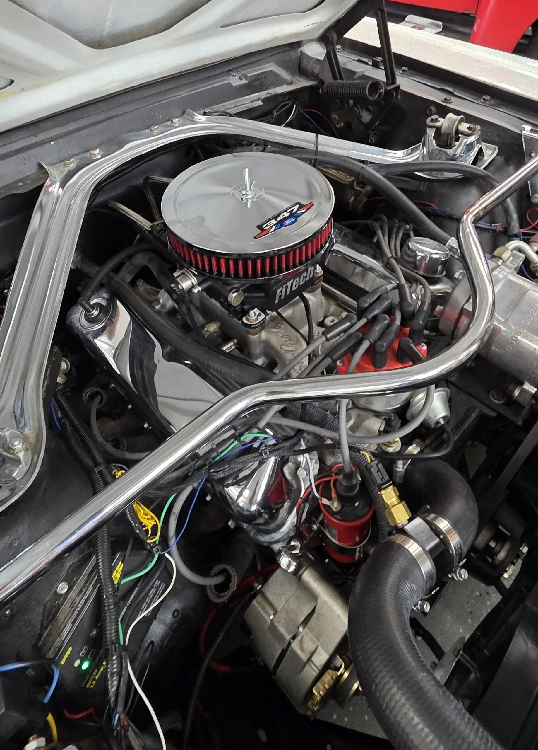 Ford-Mustang-coupe-1965-White-White-24