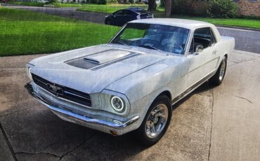 Ford-Mustang-coupe-1965-White-White-3